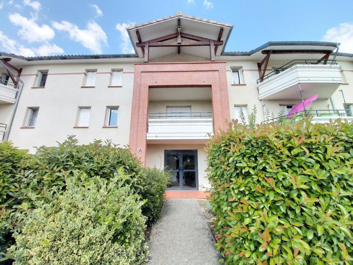 Le Sporting Land - Avec Entree Autonome, Parking Prive & Sa Piscine ! - Apartment Gaillac Luaran gambar