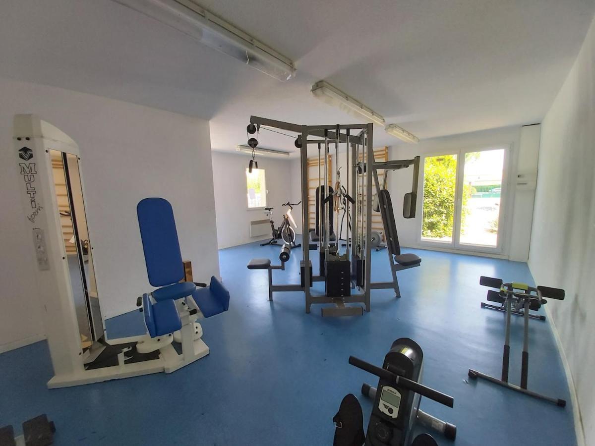 Le Sporting Land - Avec Entree Autonome, Parking Prive & Sa Piscine ! - Apartment Gaillac Luaran gambar