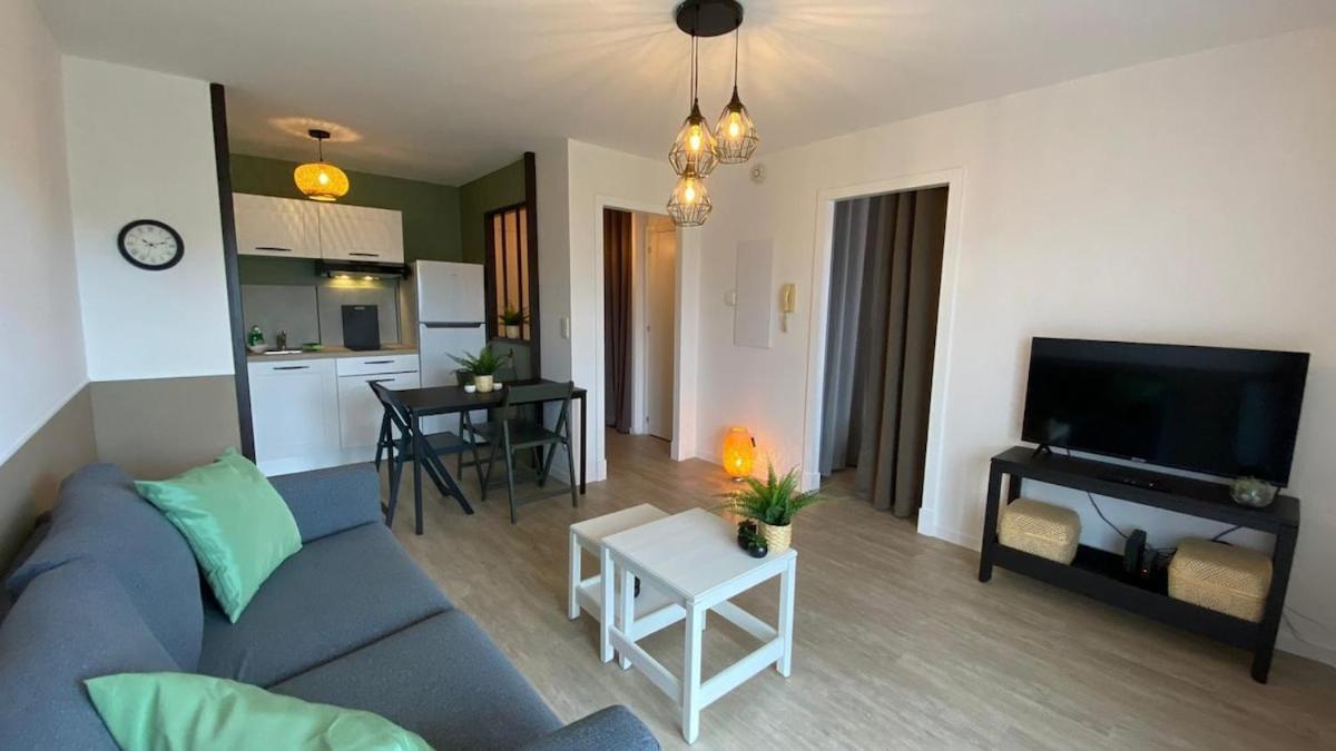 Le Sporting Land - Avec Entree Autonome, Parking Prive & Sa Piscine ! - Apartment Gaillac Luaran gambar