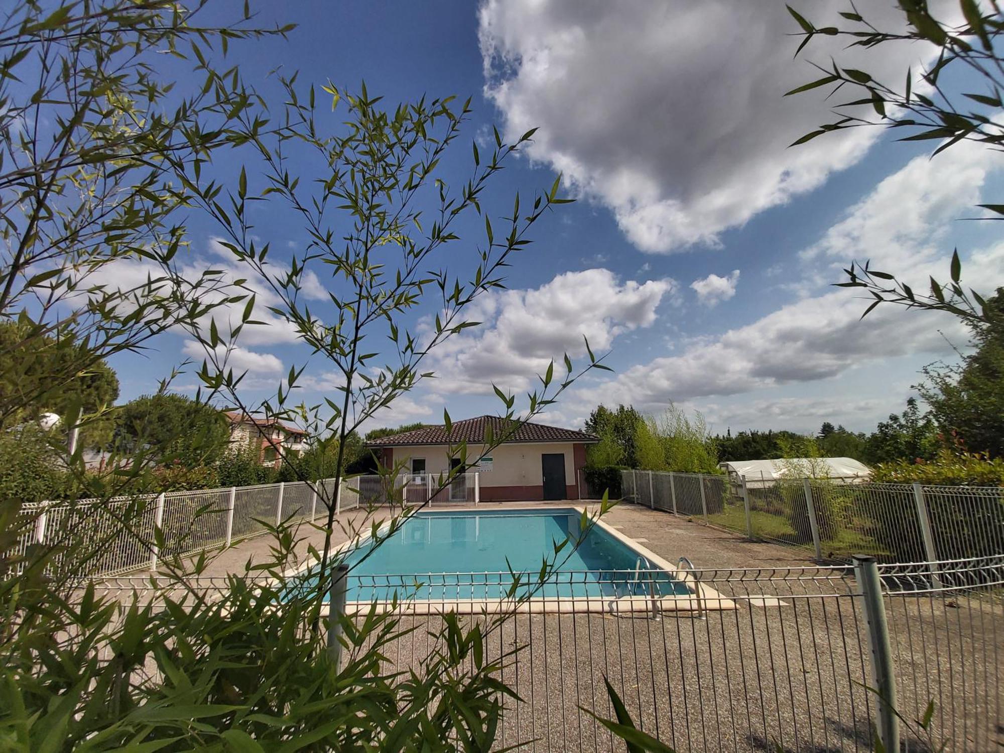 Le Sporting Land - Avec Entree Autonome, Parking Prive & Sa Piscine ! - Apartment Gaillac Luaran gambar