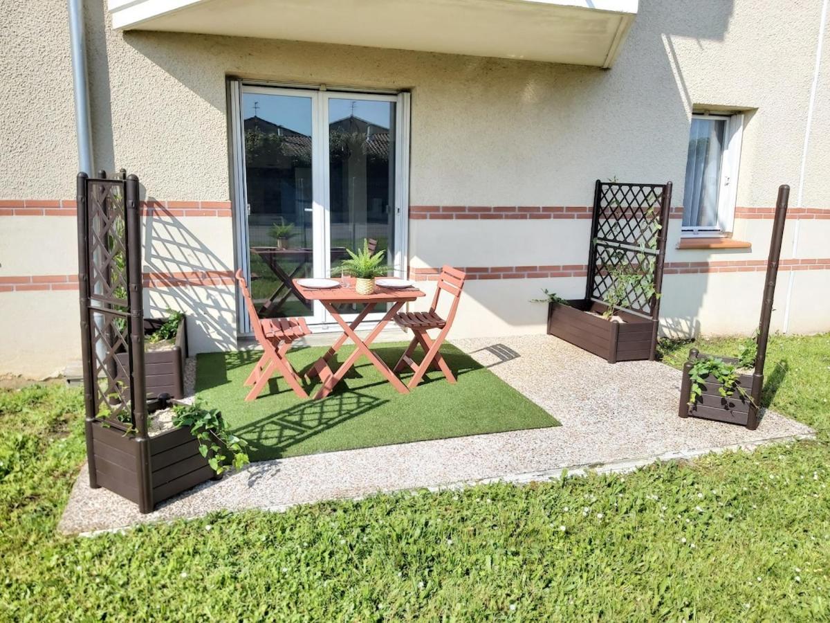 Le Sporting Land - Avec Entree Autonome, Parking Prive & Sa Piscine ! - Apartment Gaillac Luaran gambar